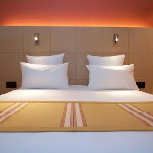 Hotel Nash Airport